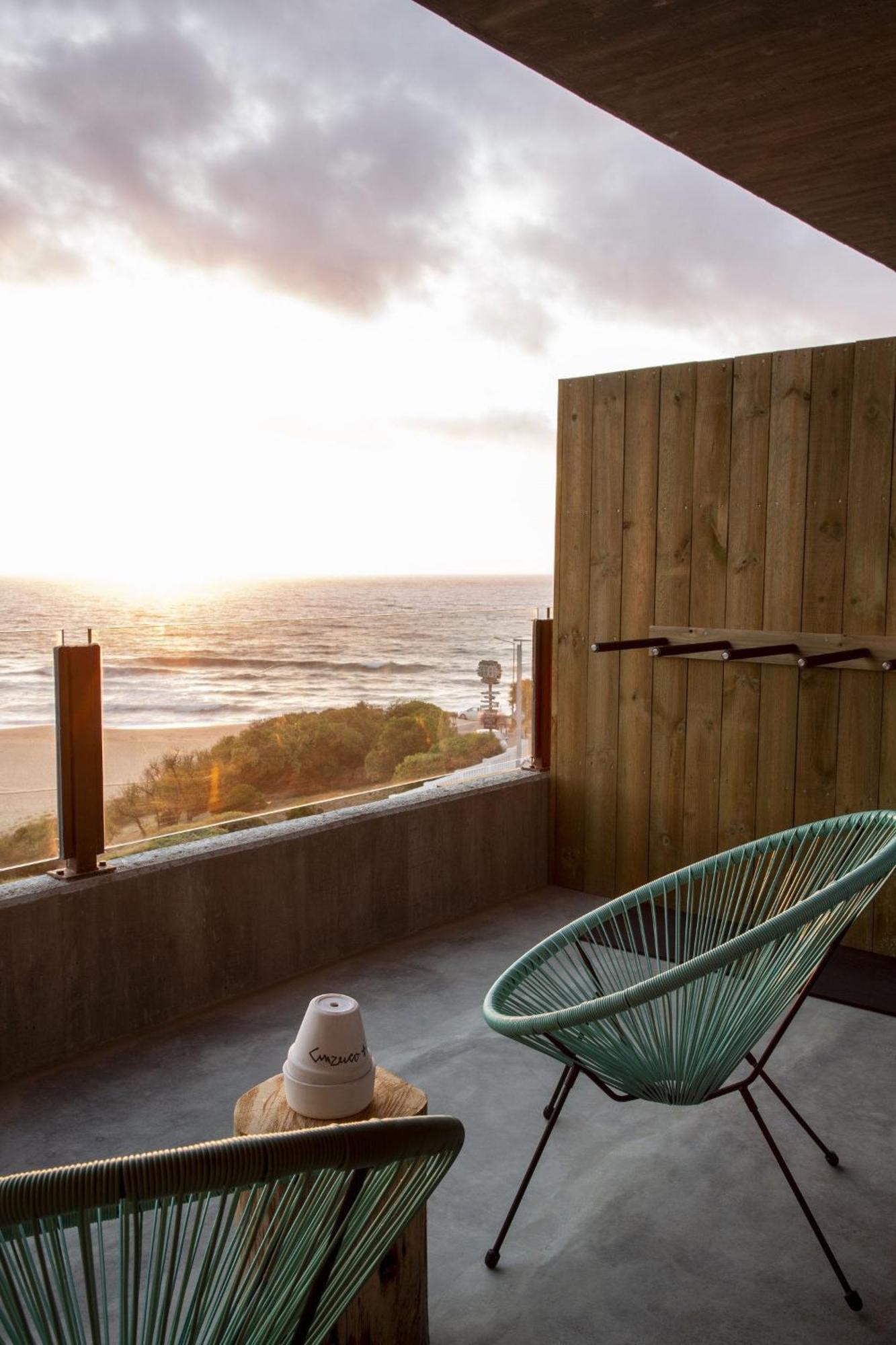 Noah Surf House Portugal 호텔 산타 크루즈 객실 사진